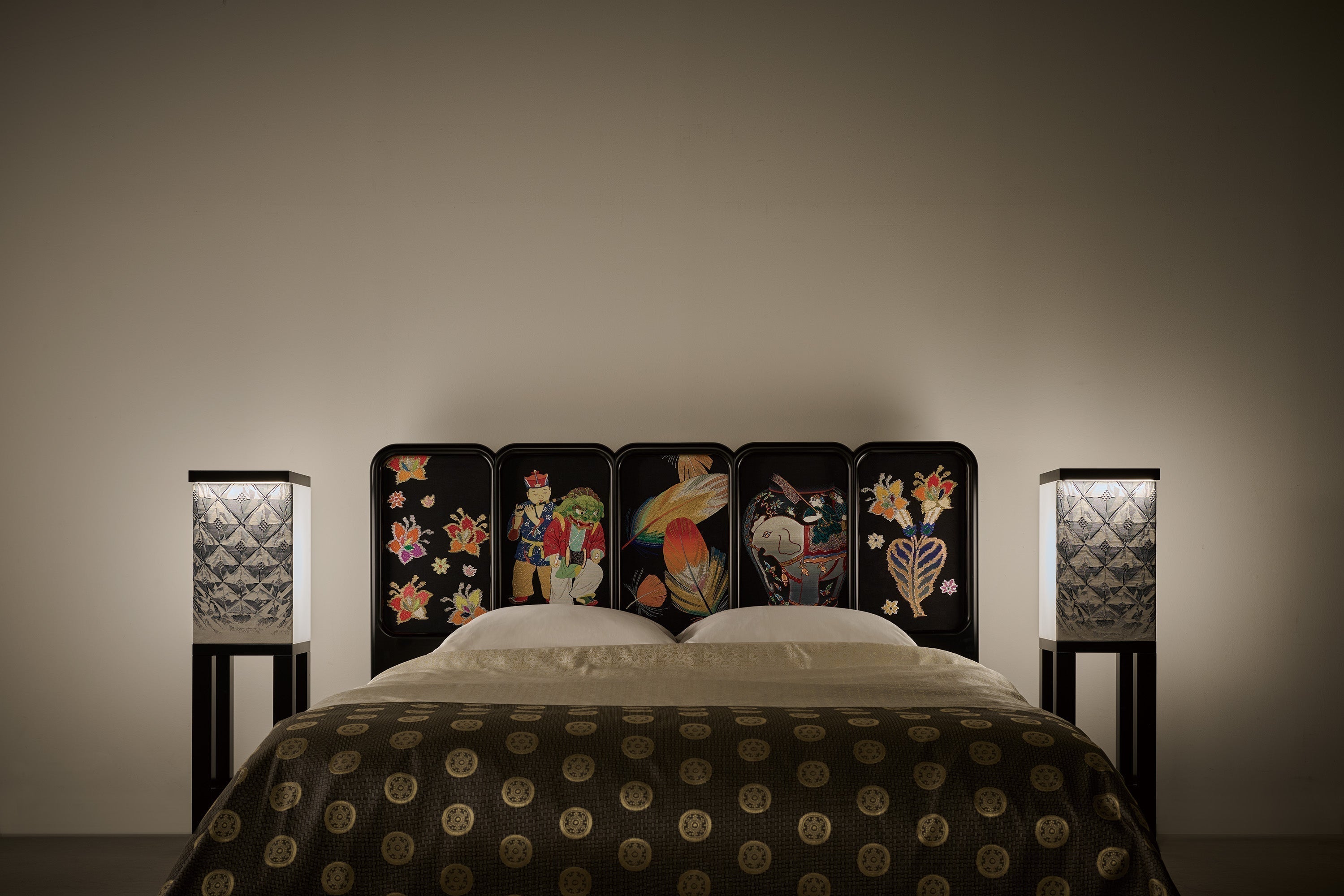 髙島屋と龍村美術織物が「CASA TATSUMURA」を発表。インテリアデザインから総合プロデュースまで一貫して、エイタブリッシュ創業者でクリエイティブディレクターの川村明子が手がける